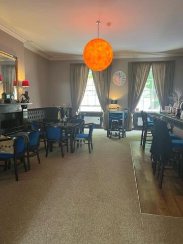 Antrobus Hotel Amesbury Dış mekan fotoğraf